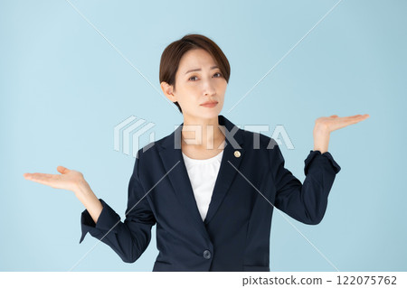 女律師天彬 122075762