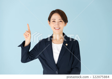 Female lawyer pointing 122075864