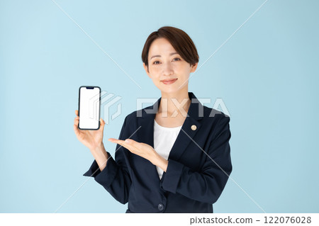 Female lawyer smartphone Female lawyer smartphone 122076028