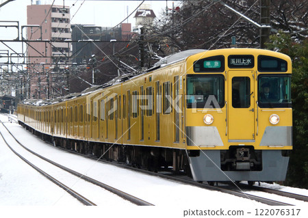 [SS] Seibu Haijima Line 2000 Series Train (Semi-Express - 10-Car Train) in Winter 122076317