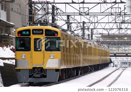 [SS] Seibu Haijima Line 2000 Series Train (Semi-Express - 10-Car Train) in Winter 122076318