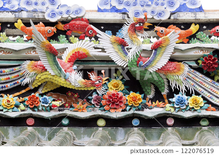 Decoration of a Vietnamese temple Decoration of a Vietnamese temple 122076519