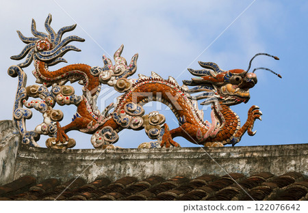 Dragon on a temple roof Dragon on a temple roof 122076642