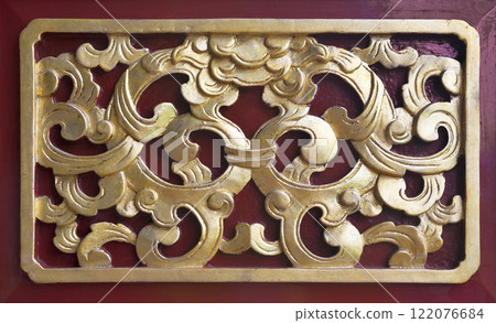 Gild ornament in Imperial Palace in Hue, Vietnam 122076684