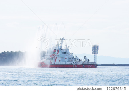 Fire boat at the New Year's parade 122076845