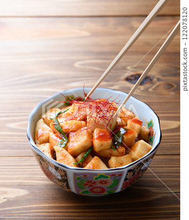 The crunchy texture of the radish is exquisite! Kakuteki (radish kimchi) Kimchi Pickles 122078120