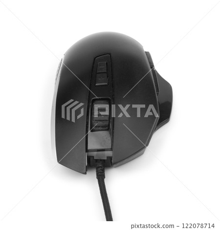 mouse gamer isolated on white background 122078714