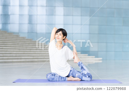 yoga     122079988