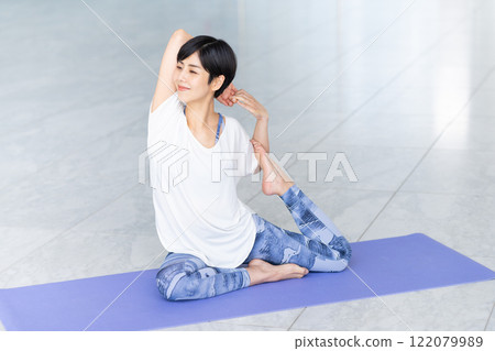 yoga     122079989