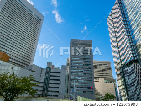 坂站週邊的建築物林立的風景 坂站週邊的建築物林立的風景 122079998