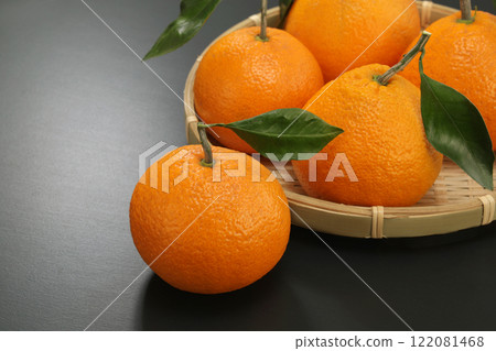 Mikan that looks delicious 122081468