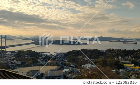 黎明時分的瀨戶內大橋和瀨戶大橋[岡山] 122082810
