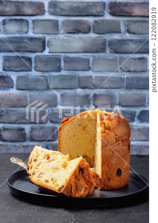 Panettone, sweet bread with raisins, top view Panettone, sweet bread with raisins, top view 122082919