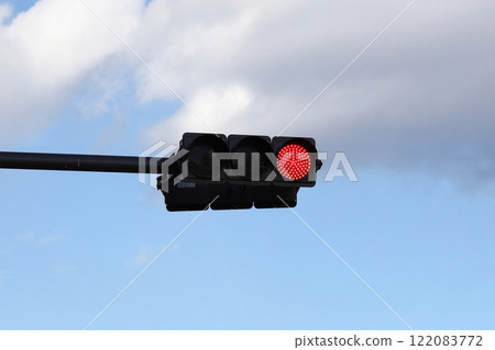 Traffic light red Traffic light red 122083772