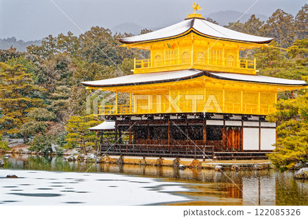 Snowy Kinkakuji Temple ⑦ Snowy Kinkakuji Temple ⑦ 122085326