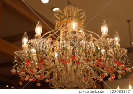 Chandelier 122085357