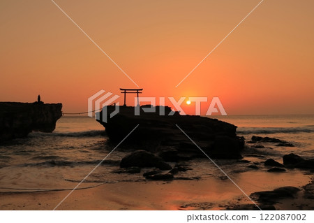 （靜岡縣）白浜神社、大明神庭明鳥居日出 122087002