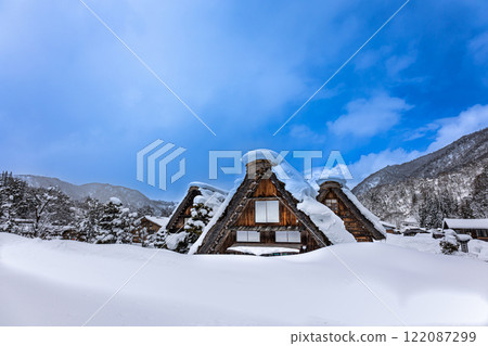 [Gifu Prefecture] Snow World Heritage "Shirakawa-go" 122087299
