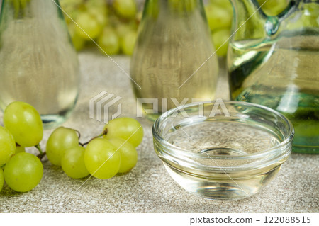 Wine White Natural Vinegar In Gravy Bowl Wine White Natural Vinegar In Gravy Bowl 122088515
