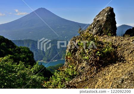 View of Mt. Fuji and Lake Saiko in summer from Mt. Junigatake in the Misaka Mountains 122092200