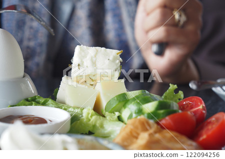 Delicious Brunch Spread Featuring Cheeses and Fresh Vegetables Delicious Brunch Spread Featuring Cheeses and Fresh Vegetables 122094256