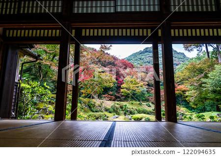 清水寺坊庭園的紅葉【福岡縣美山市】 122094635