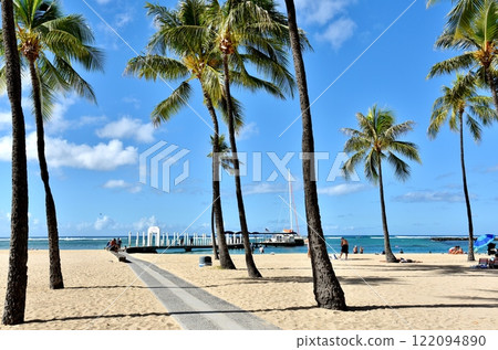 Blue sky and sea 122094890