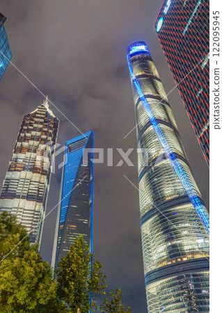 上海的夜景 122095945