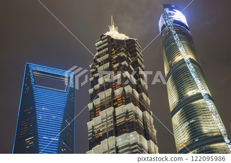 上海的夜景 122095986