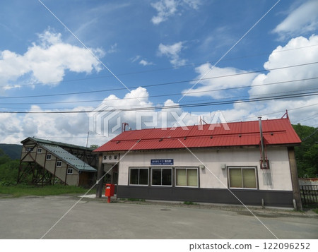 Railway Scenery: Former Ochiai Station, Hokkaido Railway Company 122096252