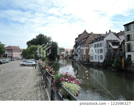 A visit to Strasbourg, a certified City of Art and History, is a must for anyone exploring Alsace. Its old town, a UNESCO World Heritage Site, A visit to Strasbourg, a certified City of Art and History, is a must for anyone exploring Alsace. Its old town, a UNESCO World Heritage Site, 122096327