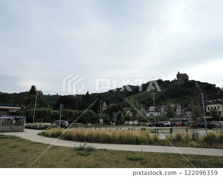 Stahleck Castle German: Burg Stahleck is a 12th-century fortified castle in the Upper Middle Rhine Valley at Bacharach in Rhineland-Palatinate, Germany. 122096359