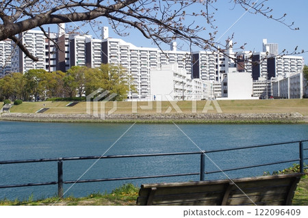A view of the Ota River flowing through Hiroshima city A view of the Ota River flowing through Hiroshima city 122096409