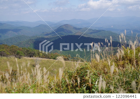 從山頂眺望。 122096441