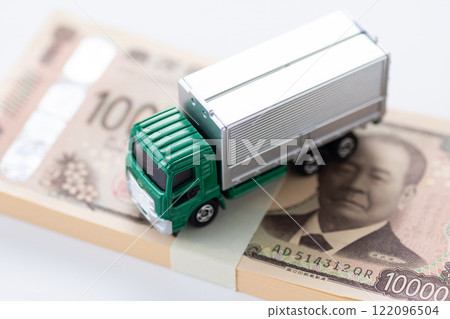 運輸業的卡車和金錢 122096504