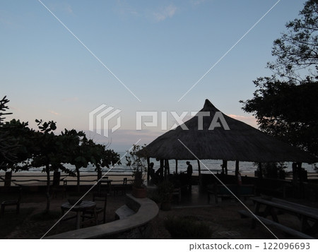 Malawi has a variety of tourist attraction sites including Lake Malawi, several national parks, game reserves, and Mulanje Mountain. 122096693