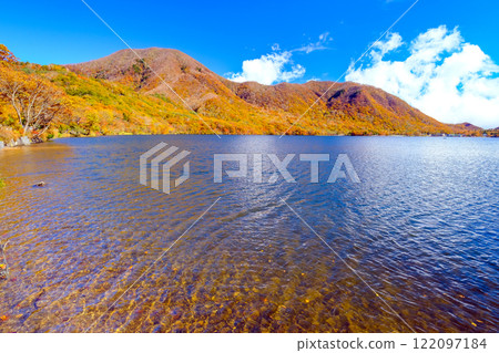 Mount Akagi (Kurohiyama) and Lake Onuma Mount Akagi (Kurohiyama) and Lake Onuma 122097184
