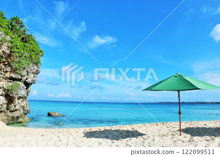 沖繩宮古島藍天和大海（照片：砂山海灘） 122099511