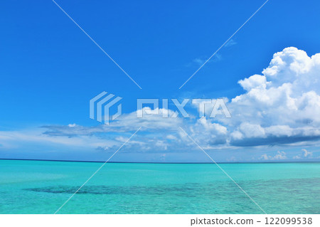 Okinawa Miyakojima blue sky and sea Okinawa Miyakojima blue sky and sea 122099538