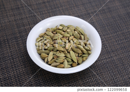 荳蔻果實 荳蔻果實 122099658