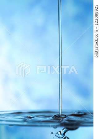 water splash action shot 122099925