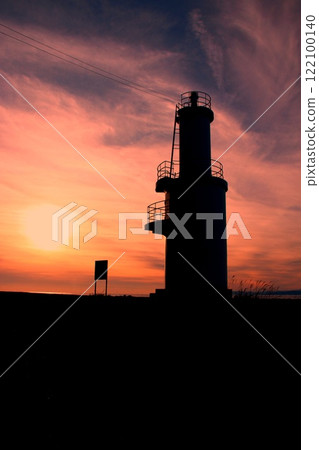 Sunset view of Toda Lighthouse, Shizuoka Prefecture 122100140
