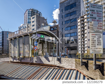 The Kyobashi entrance of the Metropolitan Expressway will be abolished due to the construction of the "Shinkyobashi Link Road" 122100279