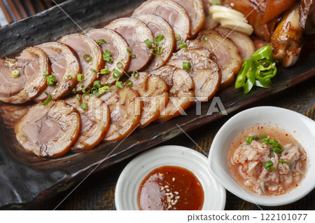 Korean style pig footing 122101077