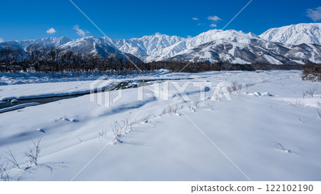 冬天的北阿爾卑斯山，長野縣白馬村五龍山 122102190
