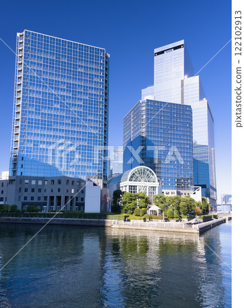 Tokyo: Office district along the Shibaura Canal 122102913