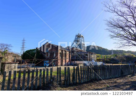 秋日陽光明媚的「日本明治工業革命遺址」萬田子站（荒尾市） 122103497