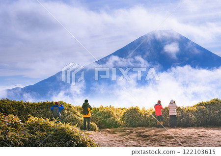Climbers looking at Mount Fuji from the top of Mount Ryugatake 122103615