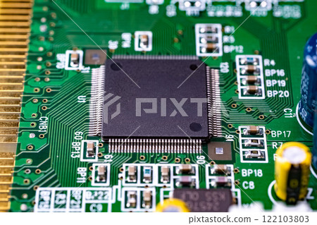 電腦主機板的高解析度特寫照片 電腦主機板的高解析度特寫照片 122103803