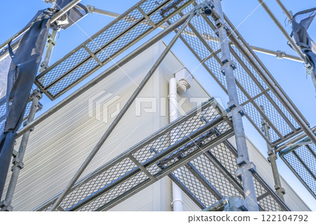 Repair work on exterior walls of detached houses - Rain gutters - Vertical gutters 122104792